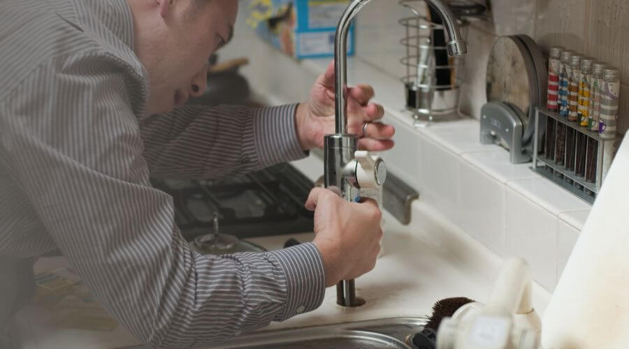Professional Leak Detection Services in Clay City, IL